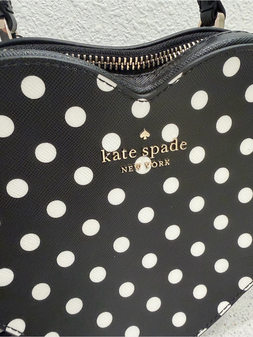 Kate Spade New York Love Shack Heart Crossbody in Polka Dot K5997 EUC - Picture 3 of 13